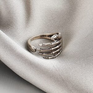 Anillo dead hand
