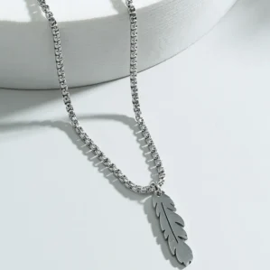 Collar Feather