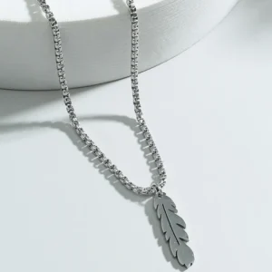 Collar Feather